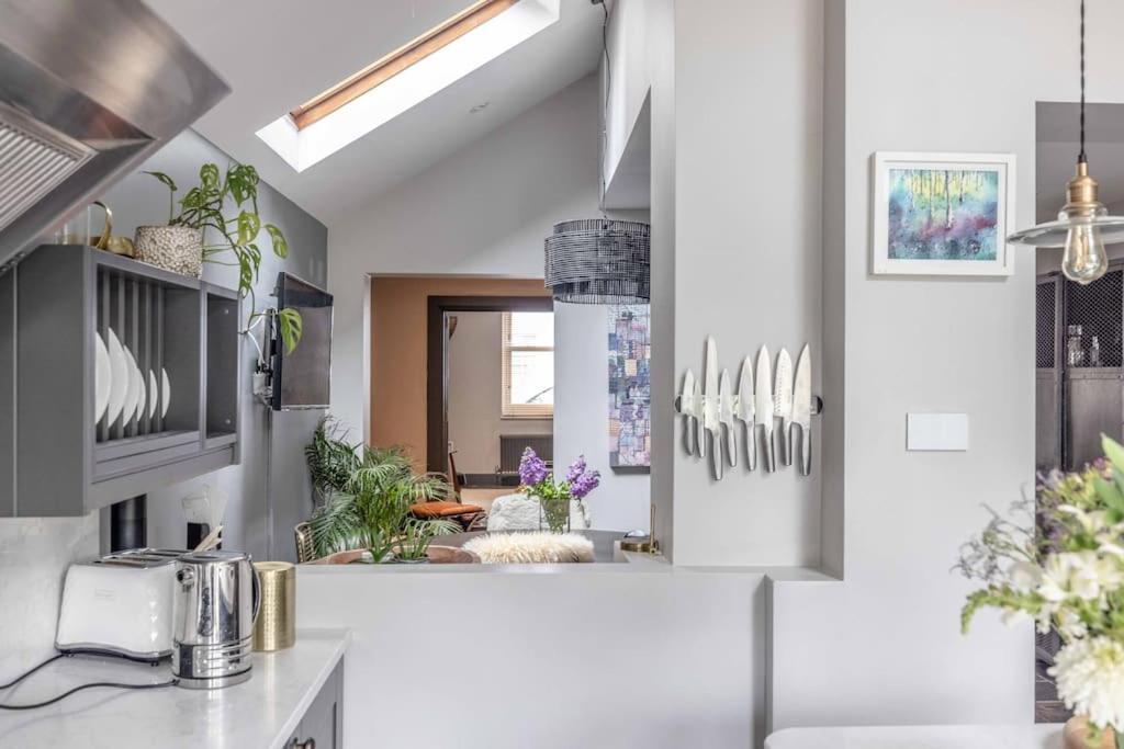 Villa Stylish 2-Bed House With Office And Private Garden Windsor Exterior foto